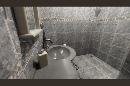Banheiro de casa para alugar com 3 quartos, 290m² em Taquara, Rio de Janeiro