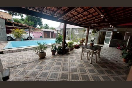 Casa para alugar com 290m², 3 quartos e 5 vagas