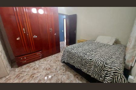 Casa para alugar com 290m², 3 quartos e 5 vagas Casa para alugar com 290m², 3 quartos e 5 vagasQuarto