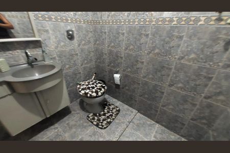 Casa para alugar com 290m², 3 quartos e 5 vagas Casa para alugar com 290m², 3 quartos e 5 vagasBanheiro