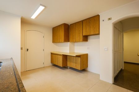 Apartamento para alugar com 256m², 4 quartos e 4 vagas Apartamento para alugar com 256m², 4 quartos e 4 vagasCozinha