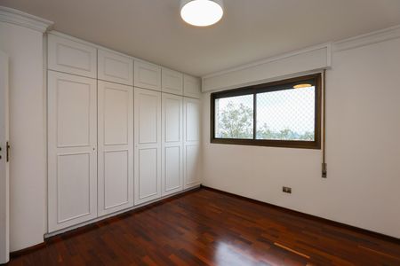 Apartamento para alugar com 256m², 4 quartos e 4 vagas Apartamento para alugar com 256m², 4 quartos e 4 vagasQuarto 1