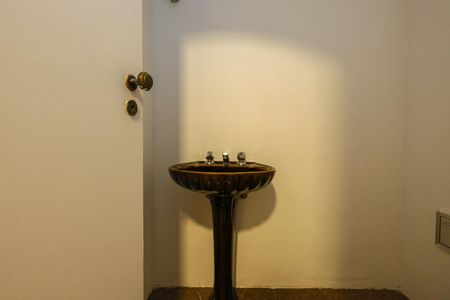 Apartamento para alugar com 256m², 4 quartos e 4 vagas Apartamento para alugar com 256m², 4 quartos e 4 vagasLavabo