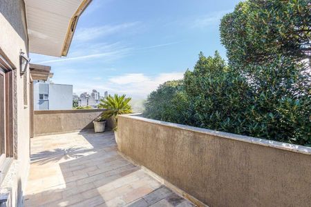 Apartamento para alugar com 140m², 2 quartos e 3 vagas
