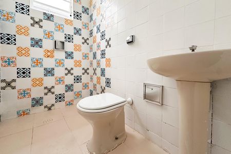 Casa à venda com 138m², 4 quartos e 2 vagasBanheiro Social