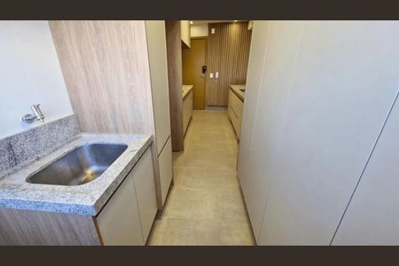 Área de serviço de apartamento para alugar com 3 quartos, 120m² em Alphaville Araguaia, Goiânia