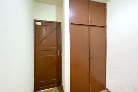 Casa para alugar com 102m², 2 quartos e 1 vaga Casa para alugar com 102m², 2 quartos e 1 vagaQuarto de Serviço