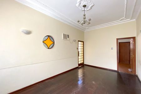 Sala de casa para alugar com 2 quartos, 102m² em Colégio Batista, Belo Horizonte