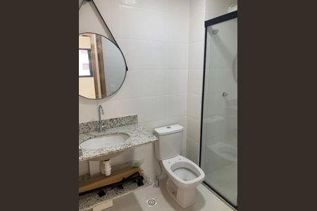 Apartamento para alugar com 61m², 2 quartos e 1 vaga Apartamento para alugar com 61m², 2 quartos e 1 vagaBanheiro da Suíte