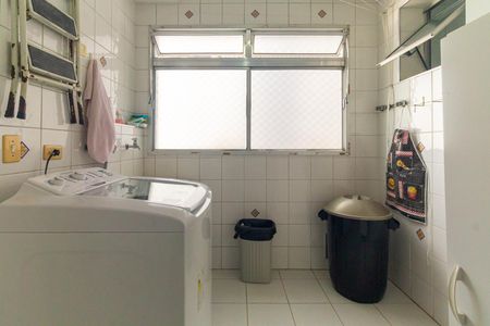 Apartamento à venda com 89m², 3 quartos e 2 vagas Apartamento à venda com 89m², 3 quartos e 2 vagasÁrea de Serviço