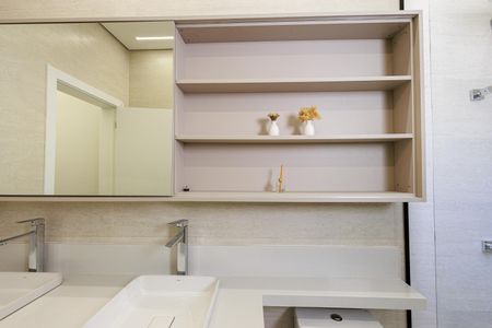 Casa de condomínio para alugar com 198m², 3 quartos e 4 vagas