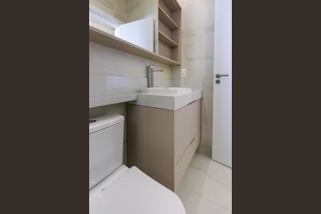 Casa de condomínio para alugar com 198m², 3 quartos e 4 vagas