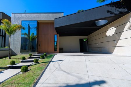 Casa de condomínio para alugar com 198m², 3 quartos e 4 vagas