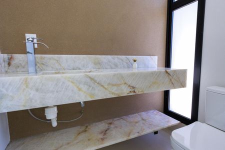Casa de condomínio para alugar com 198m², 3 quartos e 4 vagas