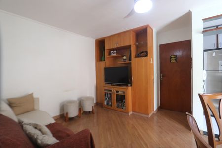 Sala de apartamento à venda com 2 quartos, 52m² em Vila Industrial, São Paulo