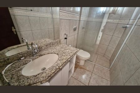 Banheiro de apartamento para alugar com 3 quartos, 90m² em Jardim América, Goiânia