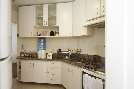 Apartamento à venda com 77m², 2 quartos e 3 vagasCozinha