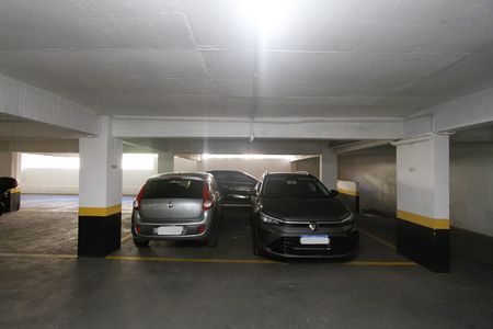 Apartamento à venda com 77m², 2 quartos e 3 vagasGaragem