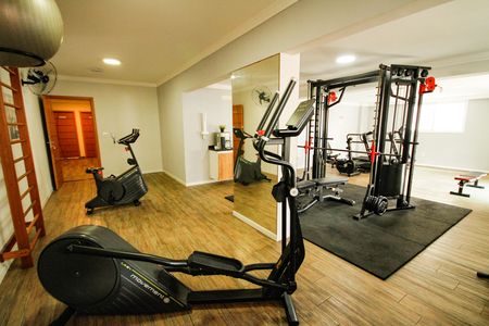 Apartamento para alugar com 123m², 3 quartos e 2 vagas Apartamento para alugar com 123m², 3 quartos e 2 vagasÁrea comum - Academia