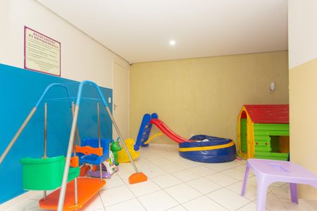 Apartamento para alugar com 49m², 2 quartos e 1 vaga Apartamento para alugar com 49m², 2 quartos e 1 vagaÁrea comum - Brinquedoteca