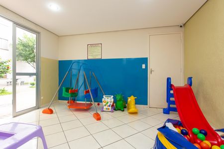 Apartamento para alugar com 49m², 2 quartos e 1 vaga Apartamento para alugar com 49m², 2 quartos e 1 vagaÁrea comum - Brinquedoteca