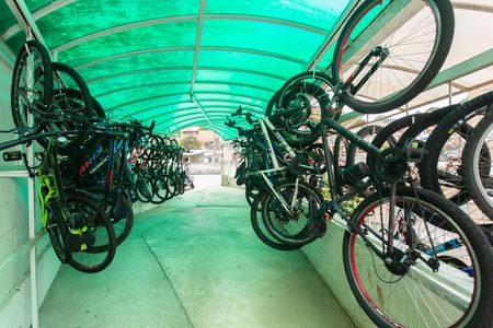 Apartamento para alugar com 49m², 2 quartos e 1 vaga Apartamento para alugar com 49m², 2 quartos e 1 vagaÁrea comum - Bicicletário