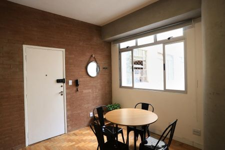 Apartamento à venda com 58m², 2 quartos e sem vaga Apartamento à venda com 58m², 2 quartos e sem vagaSala de Jantar