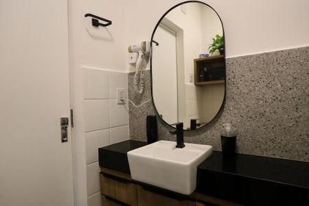Apartamento à venda com 58m², 2 quartos e sem vaga Apartamento à venda com 58m², 2 quartos e sem vagaBanheiro