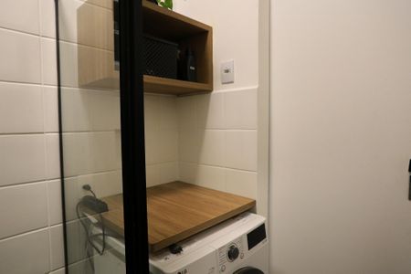 Apartamento à venda com 58m², 2 quartos e sem vaga Apartamento à venda com 58m², 2 quartos e sem vagaBanheiro