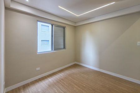 Quarto de apartamento para alugar com 1 quarto, 35m² em Vila Tupi, Praia Grande