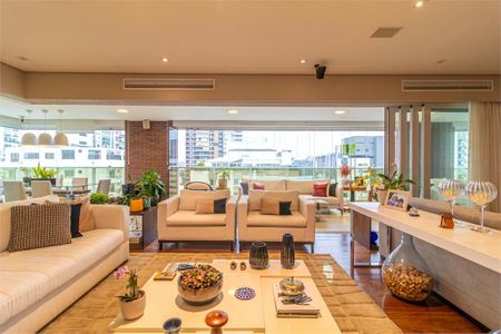 Apartamento à venda com 350m², 4 quartos e 7 vagas