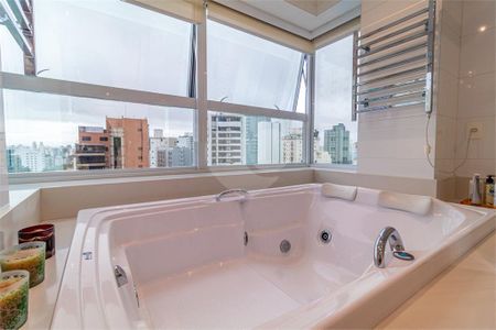 Apartamento à venda com 350m², 4 quartos e 7 vagas