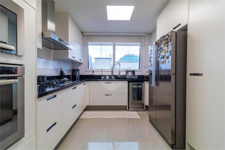 Apartamento à venda com 350m², 4 quartos e 7 vagas