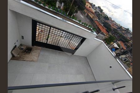 Casa à venda com 70m², 2 quartos e 3 vagas