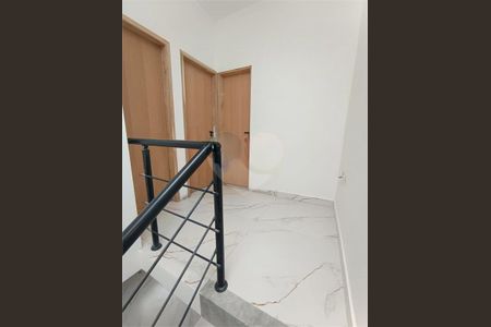 Casa à venda com 70m², 2 quartos e 3 vagas