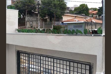 Casa à venda com 70m², 2 quartos e 3 vagas