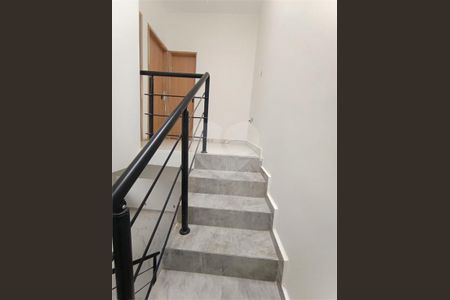 Casa à venda com 70m², 2 quartos e 3 vagas