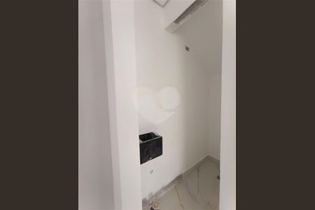 Casa à venda com 70m², 2 quartos e 3 vagas