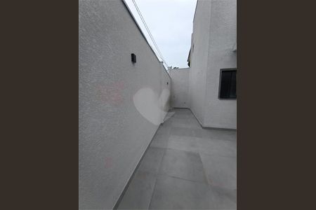 Casa à venda com 70m², 2 quartos e 3 vagas