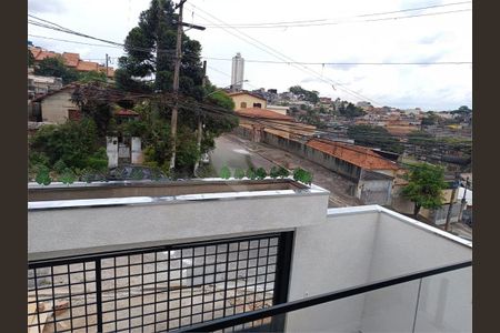 Casa à venda com 70m², 2 quartos e 3 vagas
