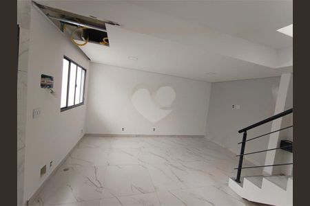 Casa à venda com 2 quartos, 70m² em Vila Campanela, São Paulo