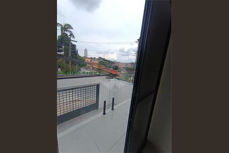 Casa à venda com 70m², 2 quartos e 3 vagas