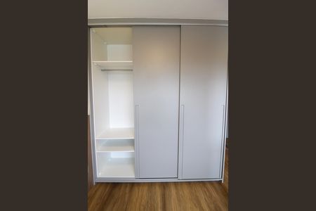 Apartamento para alugar com 25m², 1 quarto e sem vagaQuarto 1 - Armários
