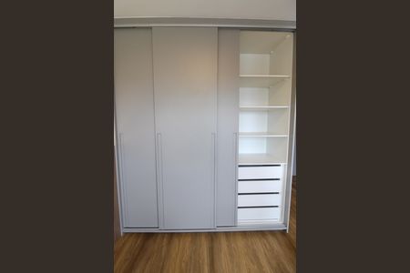 Apartamento para alugar com 25m², 1 quarto e sem vagaQuarto 1 - Armários