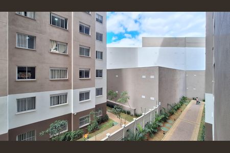 Vista  de apartamento à venda com 2 quartos, 35m² em Parque Industrial Tomas Edson, São Paulo