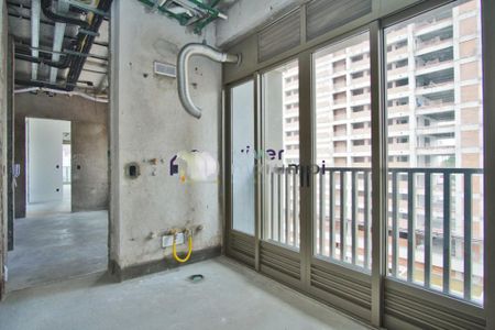 Apartamento à venda com 358m², 4 quartos e 6 vagas
