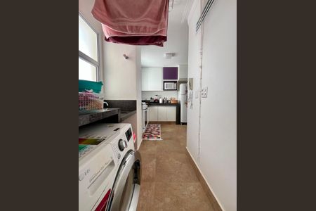 Apartamento à venda com 98m², 2 quartos e 2 vagasÁrea de Serviço