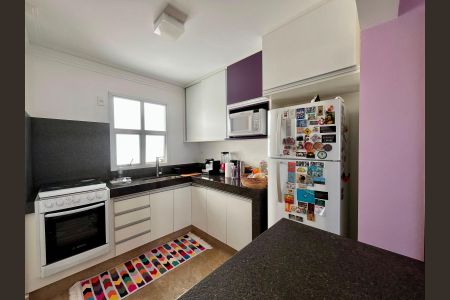 Apartamento à venda com 98m², 2 quartos e 2 vagasCozinha