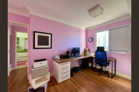Apartamento à venda com 98m², 2 quartos e 2 vagasEscritório