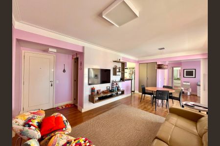 Apartamento à venda com 98m², 2 quartos e 2 vagasSala